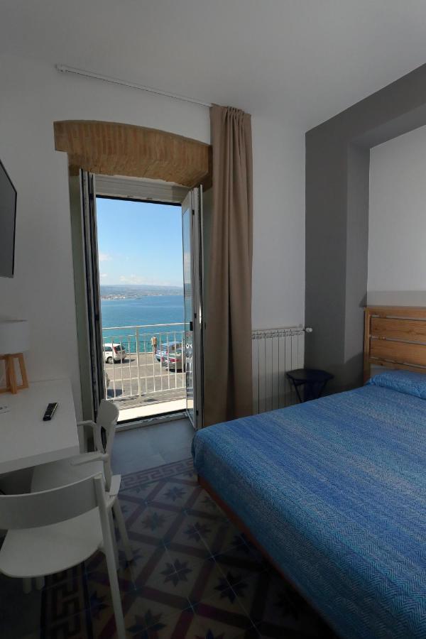 Timpa Rooms Pizzo  Eksteriør bilde